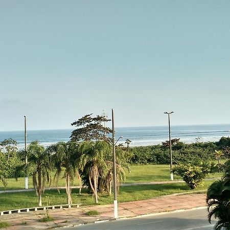 דירות ברטיוגה Indaia Apartamento De Frente Ao Mar מראה חיצוני תמונה